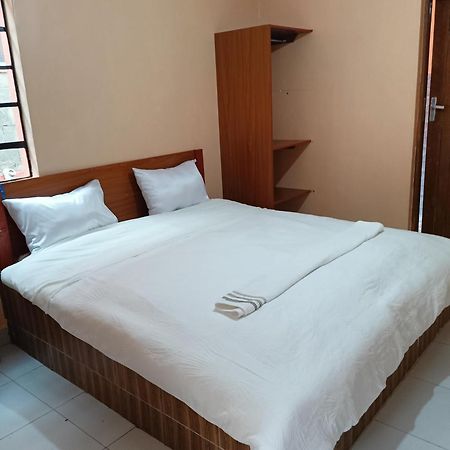The Peak Meadows Hotel Nyeri Bagian luar foto