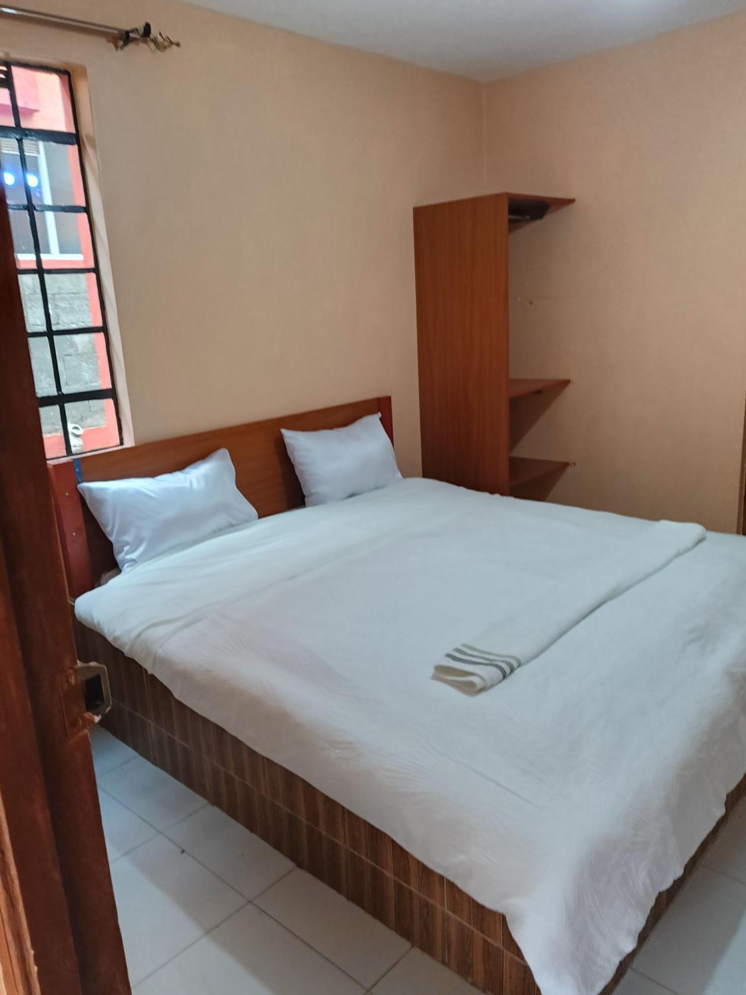 The Peak Meadows Hotel Nyeri Bagian luar foto